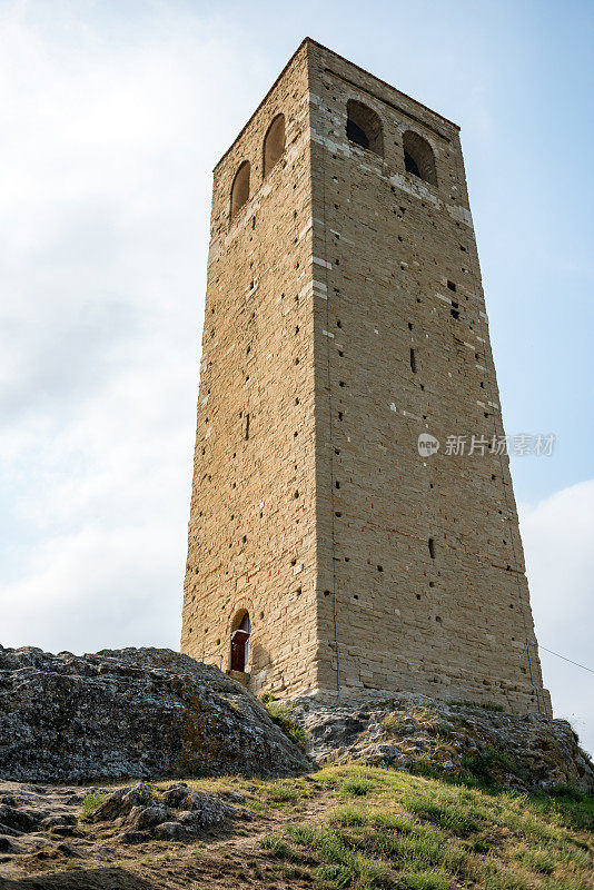 意大利建筑，Emilia Romagna: Town of San Leo, Torre civica